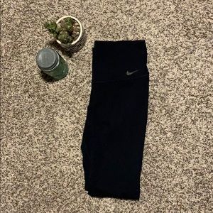 Nike High Waisted Compression Leggings